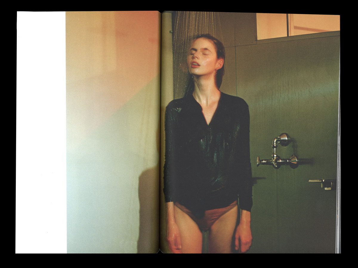 bauhaus5WEB model Dessau photography