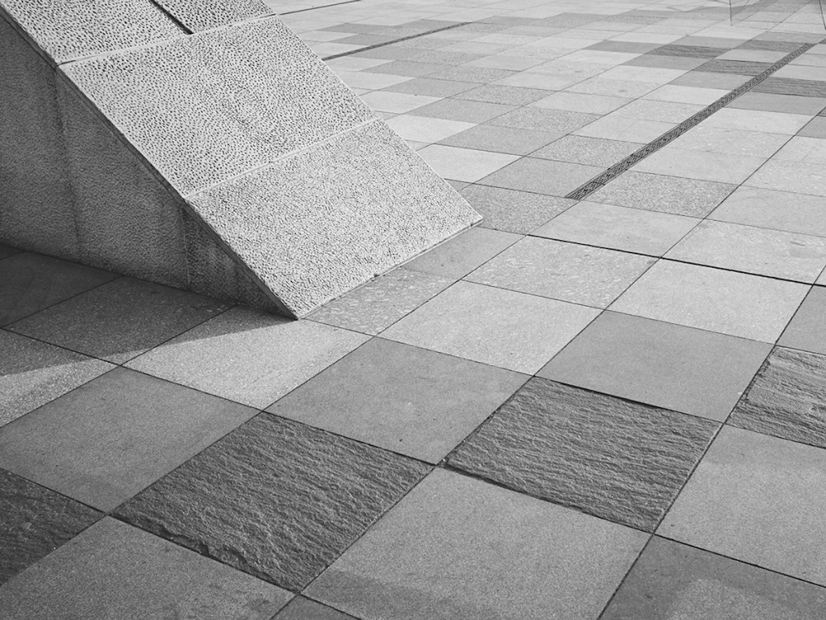 Herbst in Berlin_Image 04 architechture berlin photography grey squares triangle