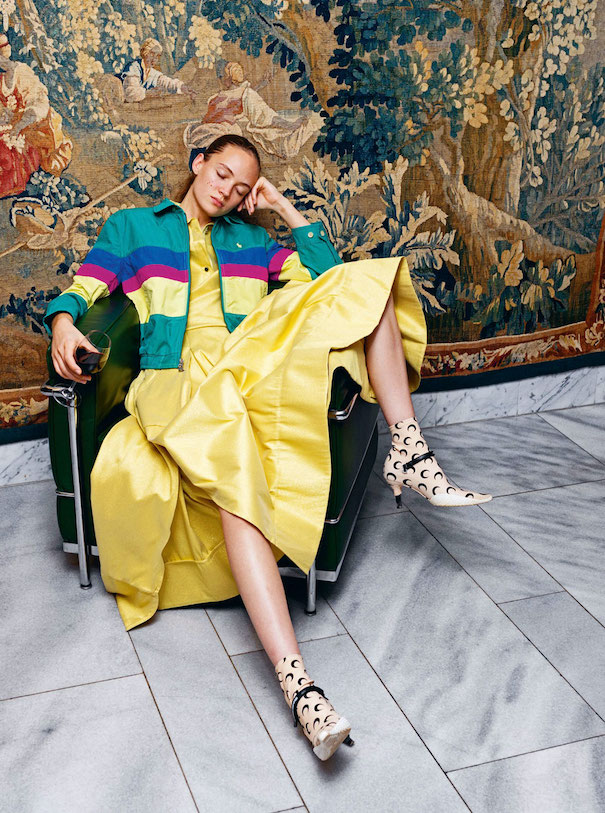 Johnny Talbot & Adrian Runhof, Nummer 37 _image 01 Johnny Talbot Adrian Runhof Campaign Achtung Marine Serre Yellow Dress Rainbow Jacket Model Chair