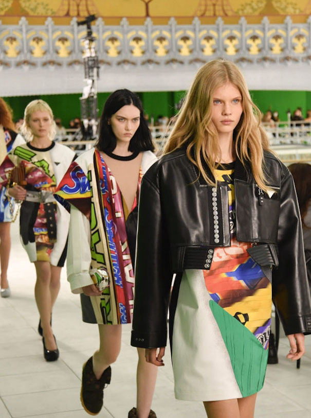 Women’s New York to Paris S:S 2021 Louis Vuitton models runway