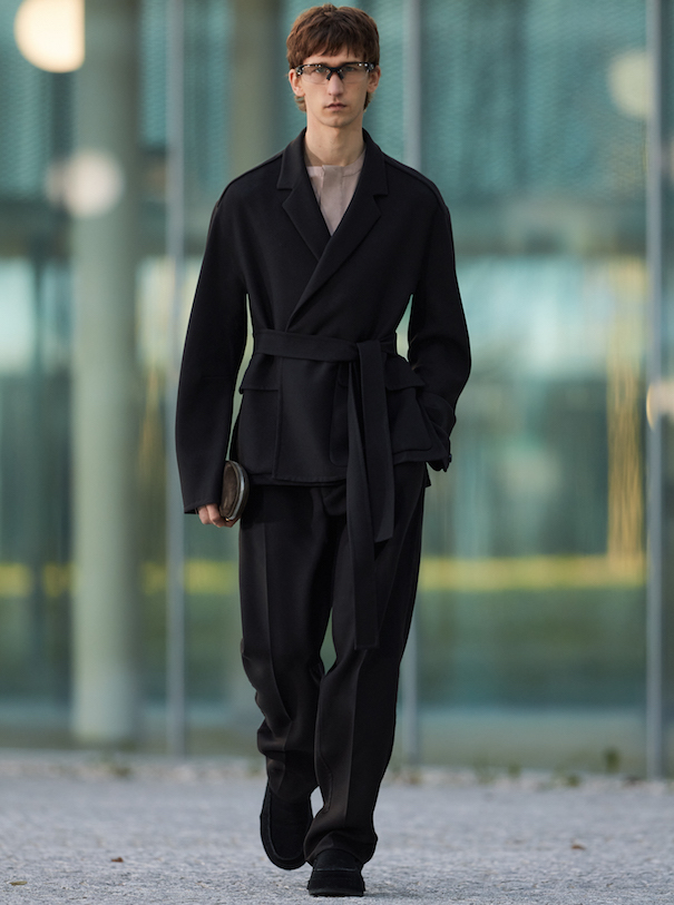 Milan Men’s F/W 2021 Highlights Zegna Zegna F/W 2021 black suit