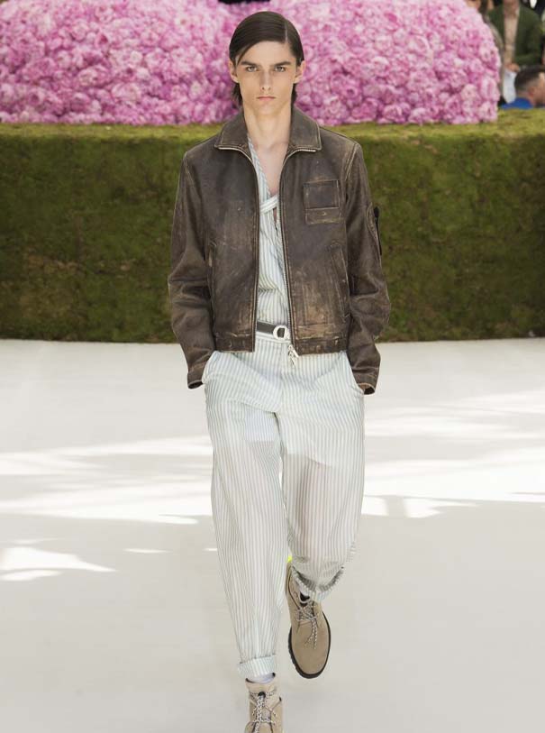 Kaws WEB