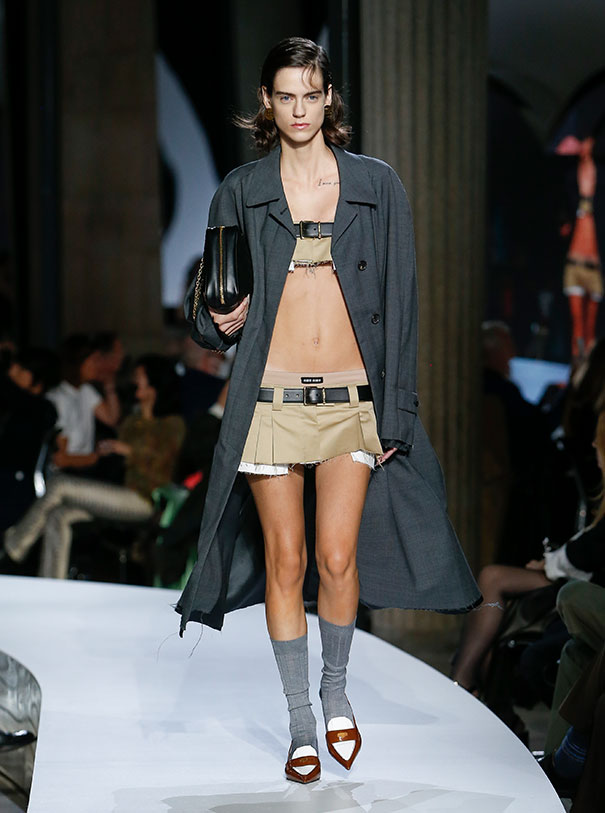 Paris Women’s Fashion4.2
