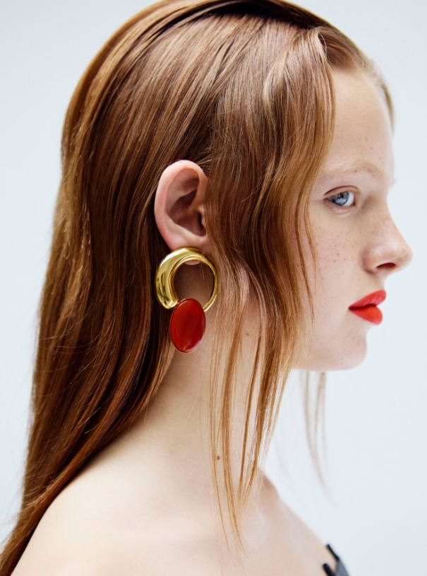 Editorial 11
