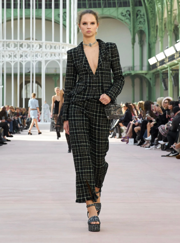 chanel2
