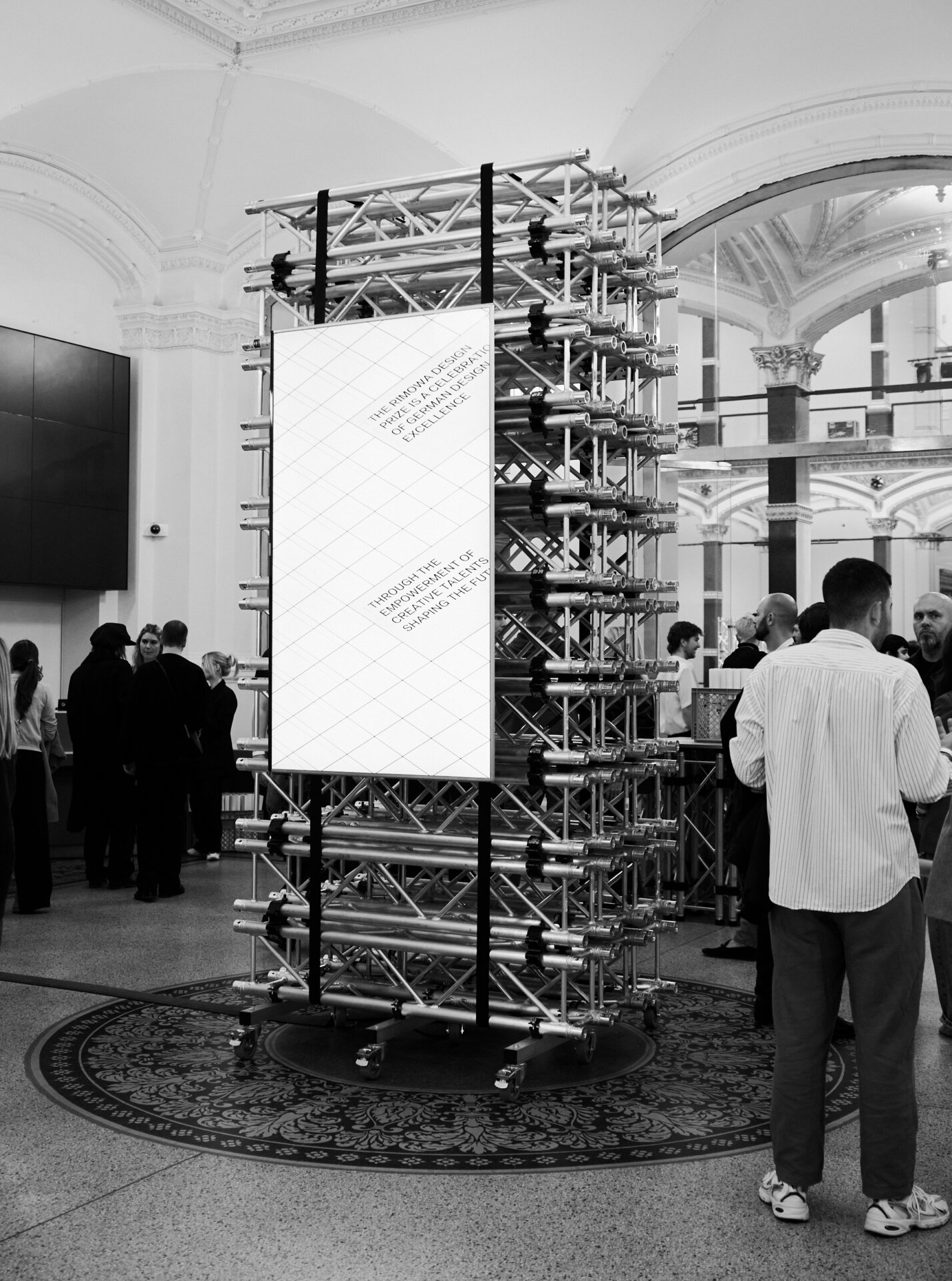 ©TimSonntag_Achtung_RimowaDesignPrize_06
