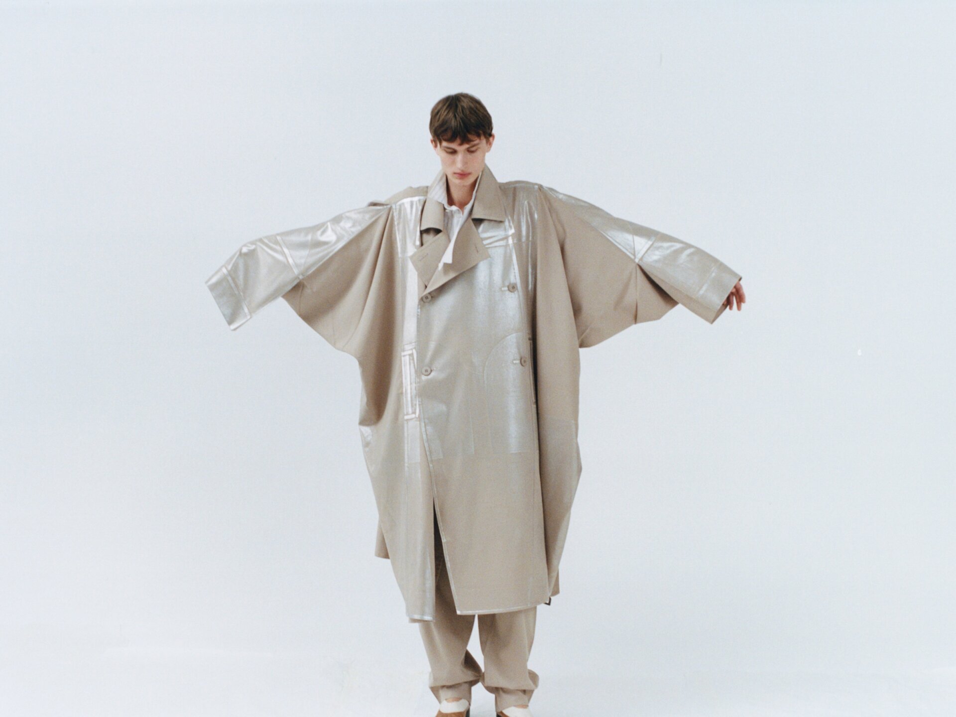 18 Coat and pants IM MEN; Shirt MOOHONG