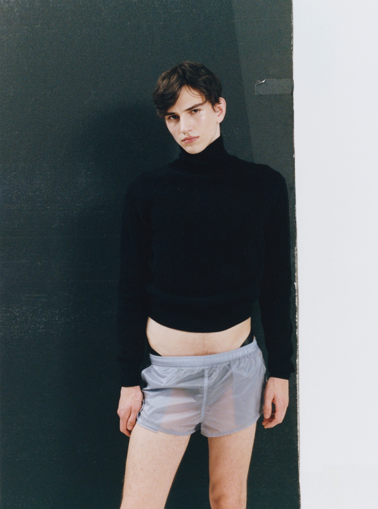40 Male model wears total look Tom Ford
