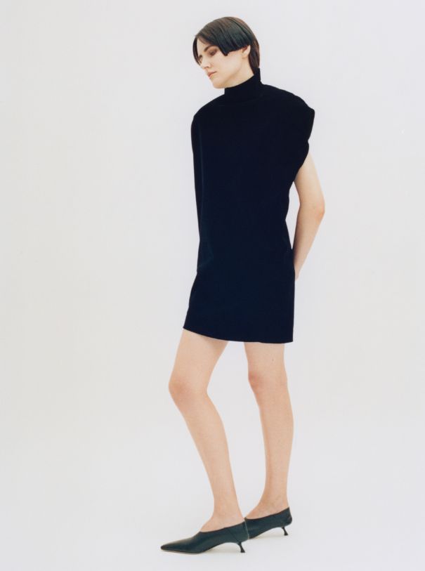 3 Dress MARIE ADAM-LEENAERDT; Shoes SPORTMAX